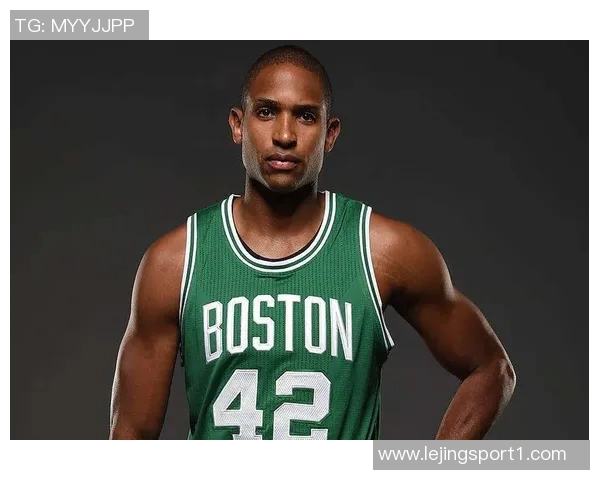 霍福德签署两年1200万美元合同含15交易保证金细节分析