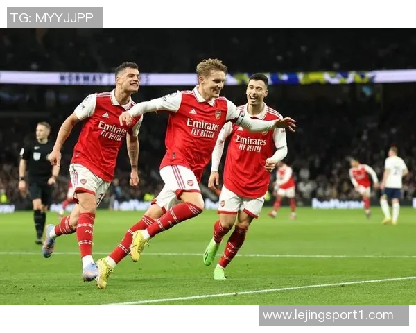 阿森纳与18岁中场易卜拉欣续约并在欧冠中首次亮相