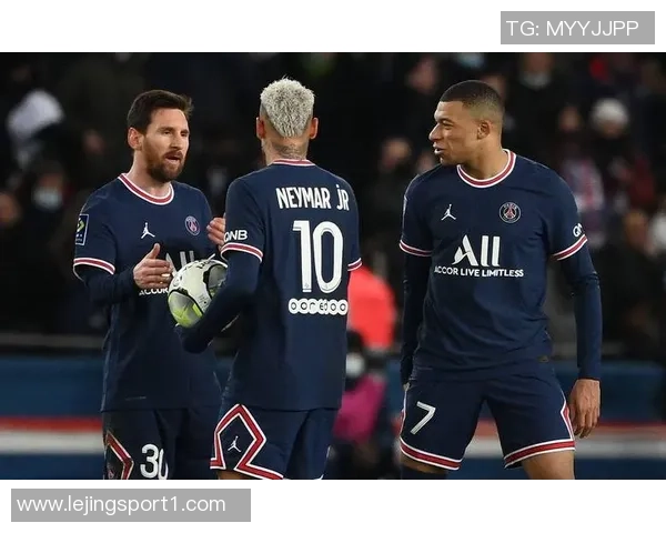 FIFPRO年度最佳阵候选名单揭晓梅西C罗姆巴佩在列凯恩意外落选