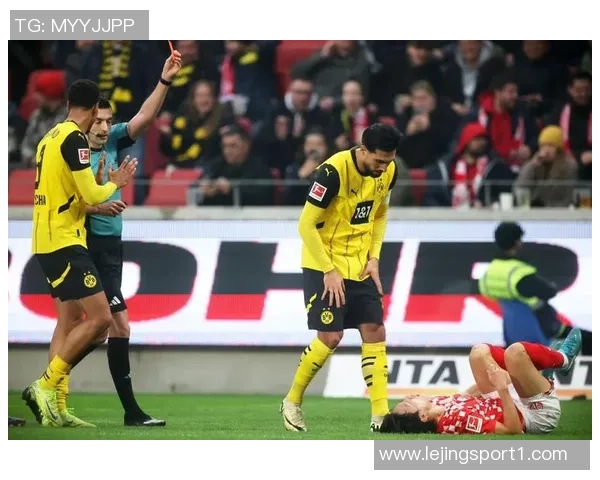 埃姆雷詹与多特达成续约协议薪水大幅下降至2028年